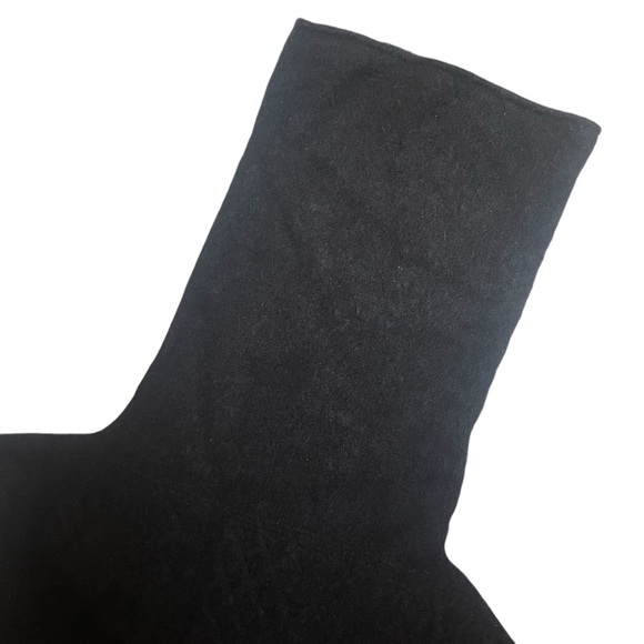 The Row Sweater - Picture 7 of 8